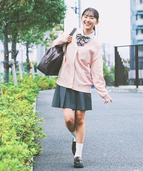 Honeys（ハニーズ）の「Ｖネックカーディガン（カーディガン/ボレロ・レディース・アイボリー/ブラック/杢グレー/ピンク/ネイビー・L/LL/M/S）」の22枚目の写真