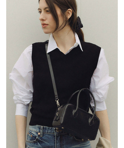 DEMERIEL(ドゥメリエル)の「Bowling Bag Medium Box Black(メッセンジャーバッグ・レディース・その他・FREE)」の1枚目の写真