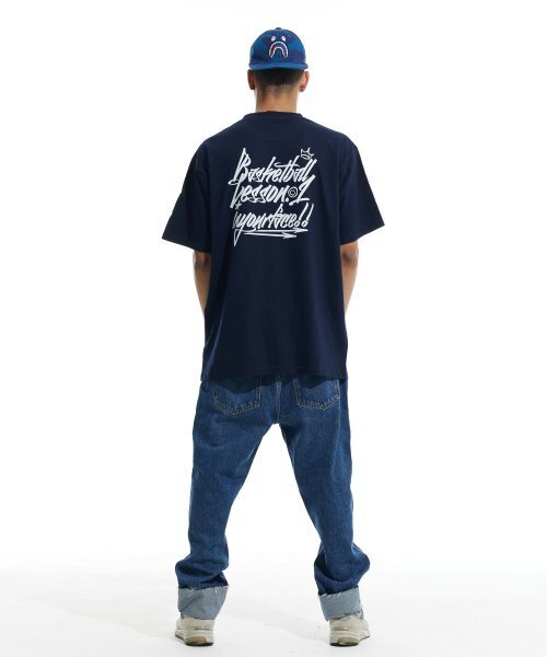 CREAM SODA LAB(クリームソーダラボ)の「バスケットボールレッスン.1 半袖Tシャツ ネイビー ホワイト(Tシャツ/カットソー・メンズ・その他・LARGE/MEDIUM/X-LARGE/XX-LARGE)」の7枚目の写真