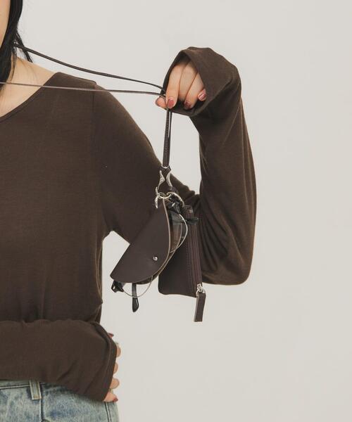 KBF（ケイビーエフ）の「マルチポーチネックショルダー（ショルダーバッグ・レディース・ダークブラウン/ブラック・ONE）」の16枚目の写真