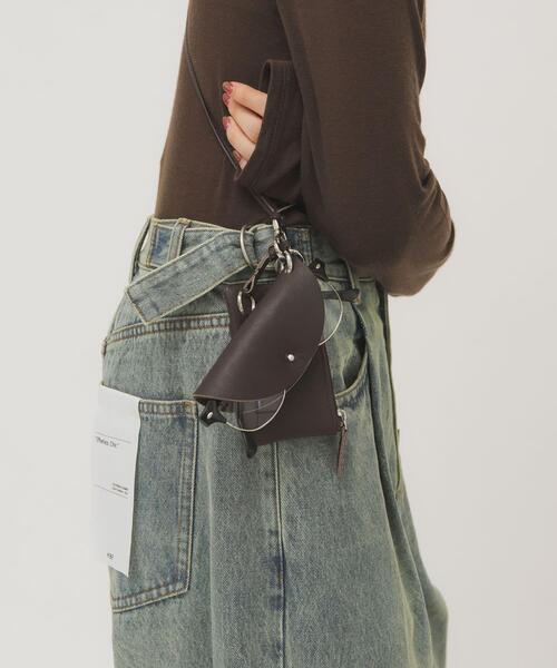 KBF（ケイビーエフ）の「マルチポーチネックショルダー（ショルダーバッグ・レディース・ダークブラウン/ブラック・ONE）」の14枚目の写真