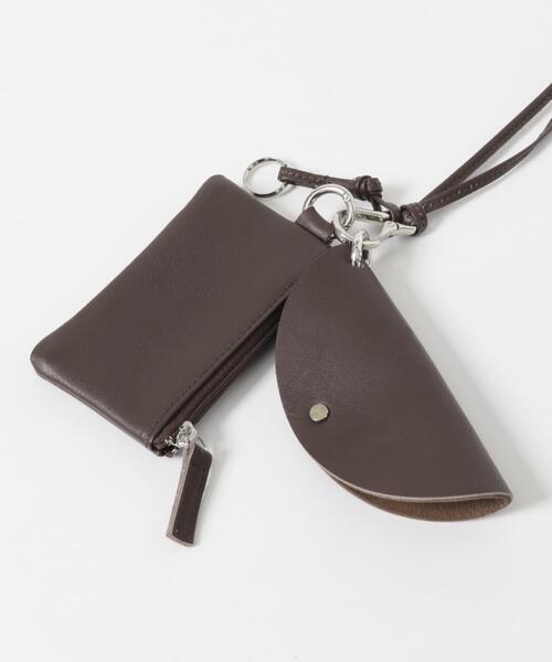 KBF（ケイビーエフ）の「マルチポーチネックショルダー（ショルダーバッグ・レディース・ダークブラウン/ブラック・ONE）」の11枚目の写真