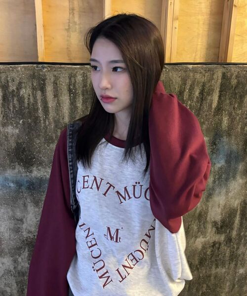 MUCENT（ムセント）の「ハートレタリングナグラン配色スウェット男女共用（4カラー）（スウェット・レディース・ブラック系/チャコール/ブラウン/バーガンディー/ブラック・FREE）」の10枚目の写真