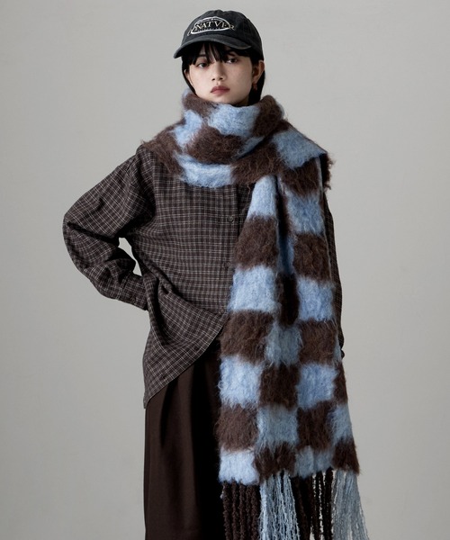 etoll.（エトル）の「起毛チェックマフラー（マフラー・レディース・グレー/ブルー/ベージュ・FREE）」の3枚目の写真