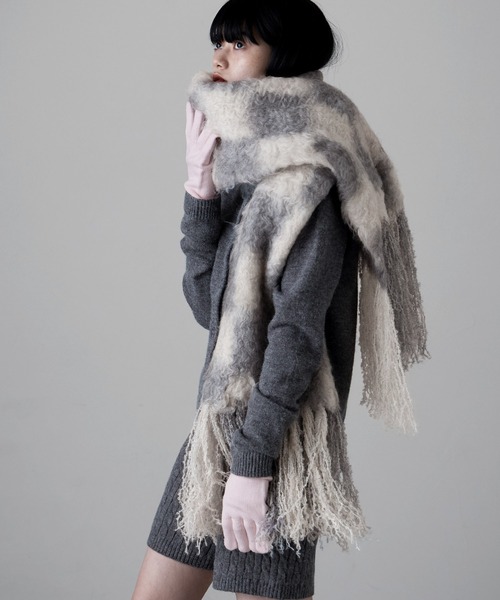 etoll.（エトル）の「起毛チェックマフラー（マフラー・レディース・グレー/ブルー/ベージュ・FREE）」の10枚目の写真