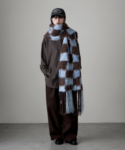 etoll.（エトル）の「起毛チェックマフラー（マフラー・レディース・グレー/ブルー/ベージュ・FREE）」の4枚目の写真