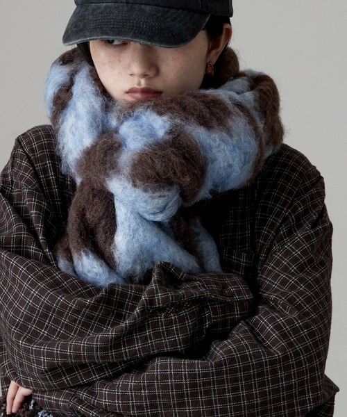 etoll.（エトル）の「起毛チェックマフラー（マフラー・レディース・グレー/ブルー/ベージュ・FREE）」の8枚目の写真