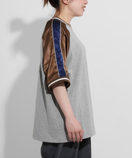 KRIFF MAYER（クリフメイヤー）の「ヴィンテージライク スーベニア龍刺繍スカTEE / 異素材サテン切替 ビッグシルエット（Tシャツ/カットソー・メンズ・チャコール/グレー/オフホワイト・X-LARGE/LARGE/MEDIUM）」の8枚目の写真