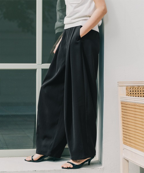 UR'S（ユアーズ）の「ドロストタックとろみパンツ（その他パンツ・レディース・ブラック/ネイビー/ホワイト・L/M/S）」の13枚目の写真