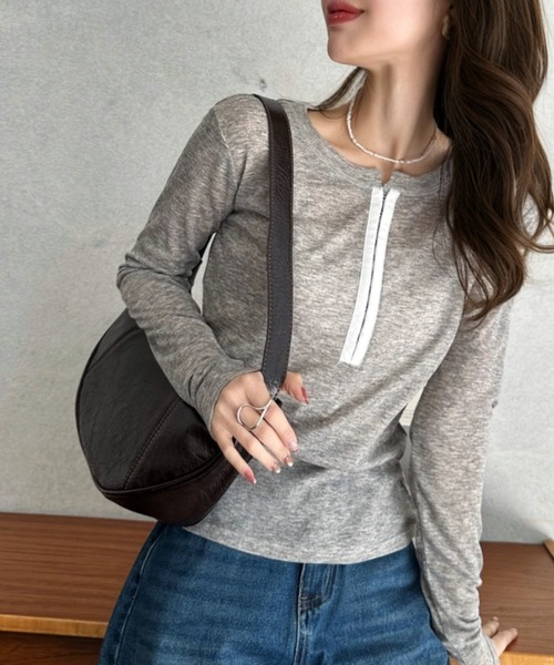 Eclat one(エクラワン)の「【Eclat one】フロントホック シアー ロングスリーブ カットソー(Tシャツ/カットソー・レディース・ブラック/グレー/オフホワイト・FREE)」の1枚目の写真