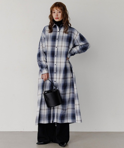 BAYFLOW（ベイフロー）の「[アップデートして登場!!]チェックシャツワンピース（シャツワンピース・レディース・ブラック/イエロー/ブルー/ブラウン・FREE）」の3枚目の写真