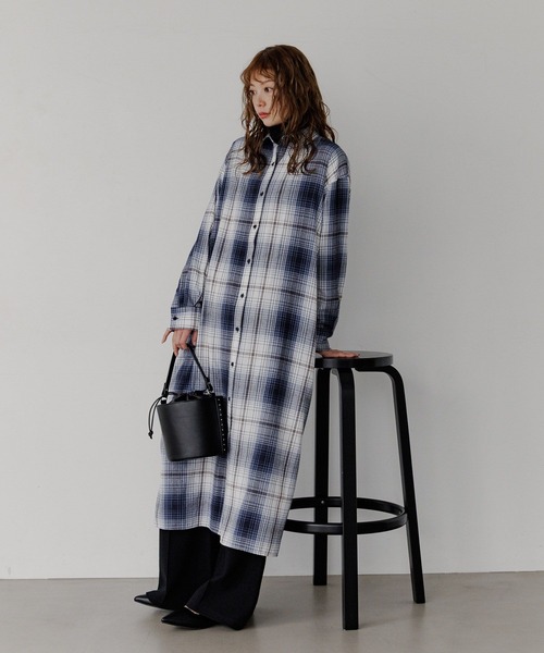 BAYFLOW（ベイフロー）の「[アップデートして登場!!]チェックシャツワンピース（シャツワンピース・レディース・ブラック/イエロー/ブルー/ブラウン・FREE）」の22枚目の写真