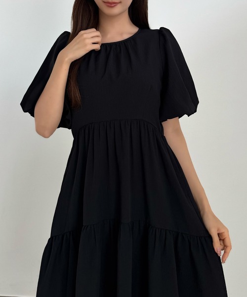 CENEA(セネア)の「バルーンスリーブティアードワンピース(ワンピース・レディース・ライトブルー/ブラック/アイボリー・LARGE/MEDIUM/SMALL/MT/X-LARGE)」の9枚目の写真
