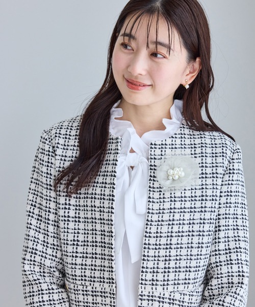 ROPE' PICNIC(ロペピクニック)の「オーガンジーフラワーコサージュ(ブローチ/コサージュ・レディース・ライトグレー/ベージュ系その他/ネイビー・FREE)」の7枚目の写真