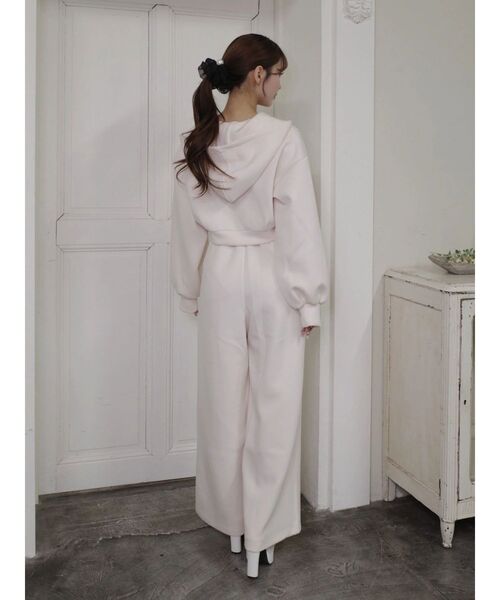 EATME（イートミー）の「【SETUP】ロゴ刺しゅう入りショートパーカー（パーカー・レディース・アイボリー/ブラック/ブルー/ピンク・FREE）」の12枚目の写真