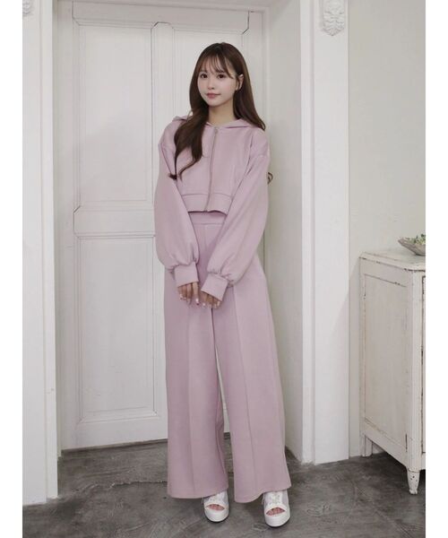 EATME（イートミー）の「【SETUP】ロゴ刺しゅう入りショートパーカー（パーカー・レディース・アイボリー/ブラック/ブルー/ピンク・FREE）」の6枚目の写真