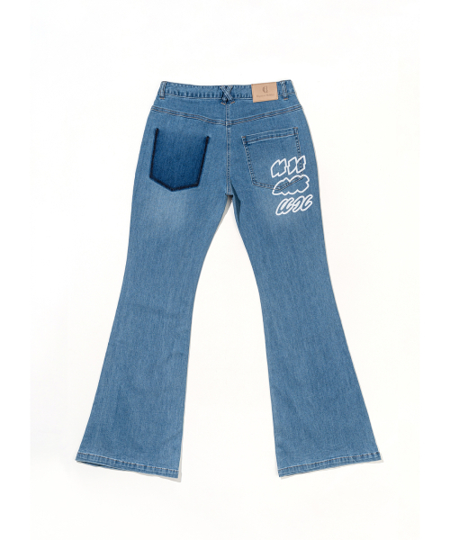 Express Holiday(エクスプレスホリデー)の「ホリデーフレアデニムパンツ_ブルー(デニムパンツ・レディース・その他・S/M)」の1枚目の写真