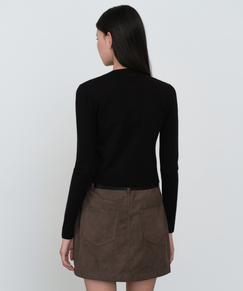 MUSINSA STANDARD WOMAN（ムシンサスタンダードウーマン）の「ウィメンズエッセンシャルスリムラウンドネックカーディガン[ブラック]（カーディガン/ボレロ・レディース・その他・X-SMALL/SMALL/MEDIUM/LARGE）」の3枚目の写真