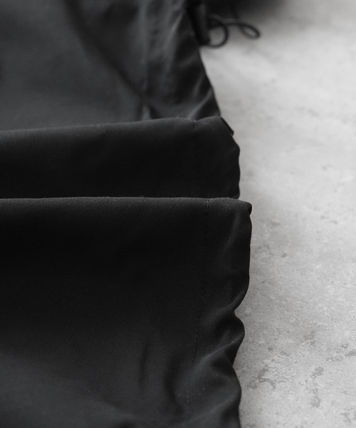 reca(レカ)の「ボリューム袖マウンテンパーカー(マウンテンパーカー・レディース・ライトカーキ/アイボリー・M)」の5枚目の写真