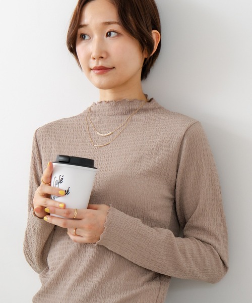 fort point(フォーポイント)の「【C-FORT POINT/フォートポイント】【繊細なシャーリング加工が大人の華やかさを演出】カットシャーリング ボトルネックロンT カットソー 柔らかい シンプル 程よいゆったりシルエット デイリーユース(Tシャツ/カットソー・レディース・ブルー/アイボリー/ブラック/グレー・MEDIUM)」の9枚目の写真