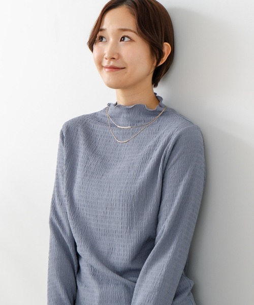 fort point(フォーポイント)の「【C-FORT POINT/フォートポイント】【繊細なシャーリング加工が大人の華やかさを演出】カットシャーリング ボトルネックロンT カットソー 柔らかい シンプル 程よいゆったりシルエット デイリーユース(Tシャツ/カットソー・レディース・ブルー/アイボリー/ブラック/グレー・MEDIUM)」の7枚目の写真