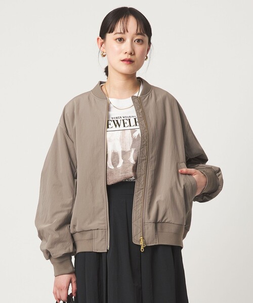 green label relaxing（グリーンレーベルリラクシング）の「コクーン MA-1（MA-1・レディース・モカ/ネイビー・38/36）」の2枚目の写真