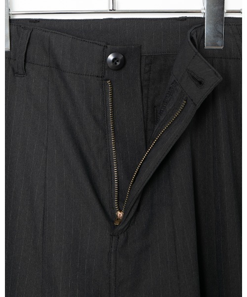APPLEBUM(アップルバム)の「Pin Stripe Wide Military Pants(その他パンツ・メンズ・ブラック・MEDIUM/LARGE/X-LARGE)」の12枚目の写真