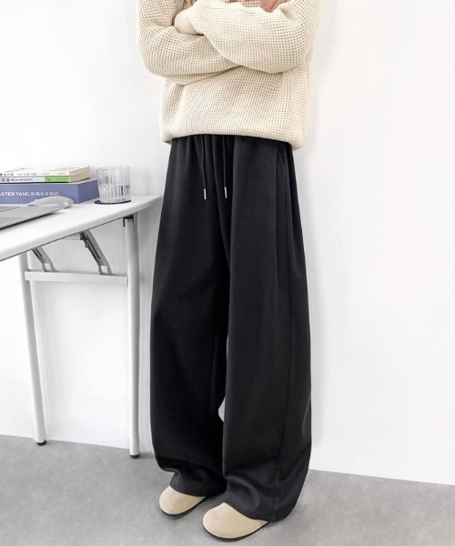 B.R.U(ブル)の「ワイドスウェットパンツ(スウェットパンツ・メンズ・ブラック/チャコールグレー/グレー・LARGE/MEDIUM)」の7枚目の写真