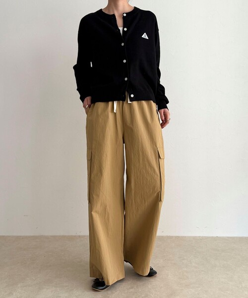 fredy emue（フレディエミュ）の「【GEVACO/ゲバコ】カーゴパンツ（カーゴパンツ・レディース・チャコールグレー/ベージュ/カーキ・38）」の22枚目の写真