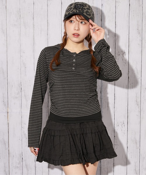 GORGE(ゴージ)の「《ヘンリーネック×フード付き》レイヤードカットソー/春秋/全3色(Tシャツ/カットソー・レディース・ブラック/その他/チャコール・F)」の6枚目の写真