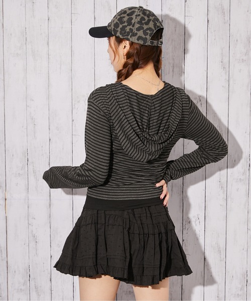 GORGE(ゴージ)の「《ヘンリーネック×フード付き》レイヤードカットソー/春秋/全3色(Tシャツ/カットソー・レディース・ブラック/その他/チャコール・F)」の8枚目の写真
