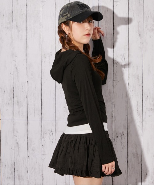 GORGE(ゴージ)の「《ヘンリーネック×フード付き》レイヤードカットソー/春秋/全3色(Tシャツ/カットソー・レディース・ブラック/その他/チャコール・F)」の14枚目の写真