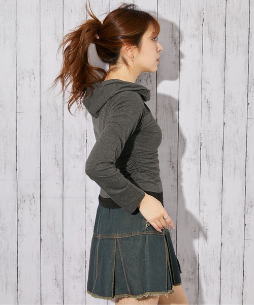 GORGE(ゴージ)の「《ヘンリーネック×フード付き》レイヤードカットソー/春秋/全3色(Tシャツ/カットソー・レディース・ブラック/その他/チャコール・F)」の17枚目の写真