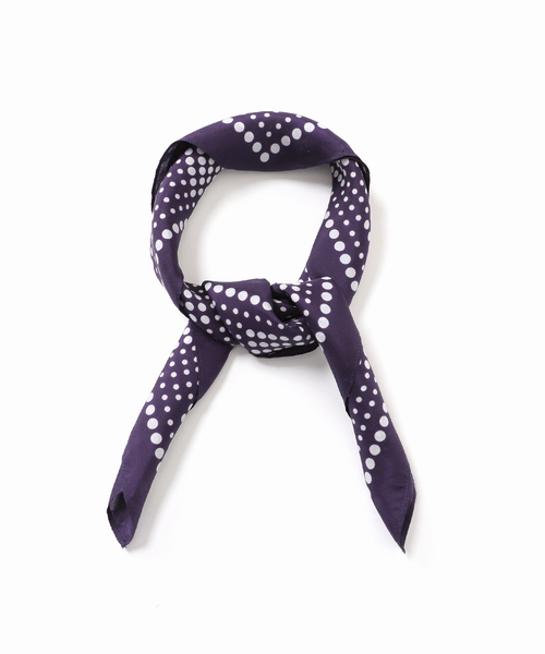 JOURNAL STANDARD relume（ジャーナルスタンダード　レリューム）の「シルクスカーフ ドットパターン（バンダナ/スカーフ・メンズ・ネイビー・FREE）」の5枚目の写真