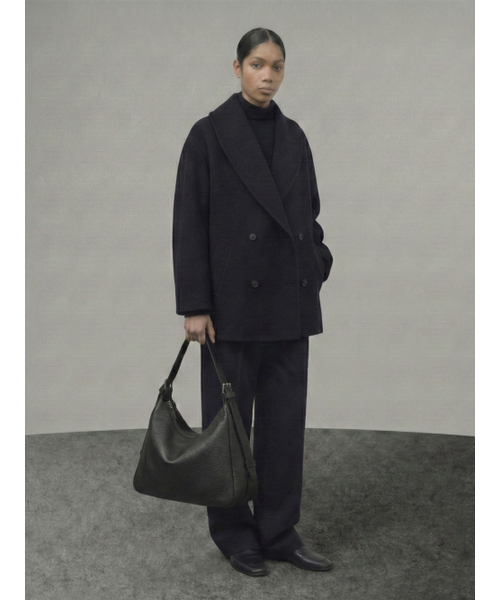meetmetmeet（ミートメットミート）の「The Mark Large Embossed Black（メッセンジャーバッグ・メンズ・その他・FREE）」の3枚目の写真