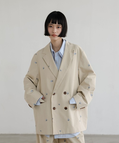 LOWRYS FARM(ローリーズファーム)の「C/Nシシュウダブルジャケット 655805(その他アウター・レディース・ベージュ・FREE)」の1枚目の写真