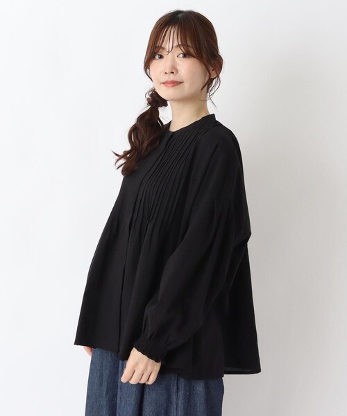 one'sterrace(ワンズテラス)の「コットン長袖ピンタックブラウス(シャツ/ブラウス・レディース・アイボリー系8/ネイビー系5/ブラック系8/その他・02)」の2枚目の写真