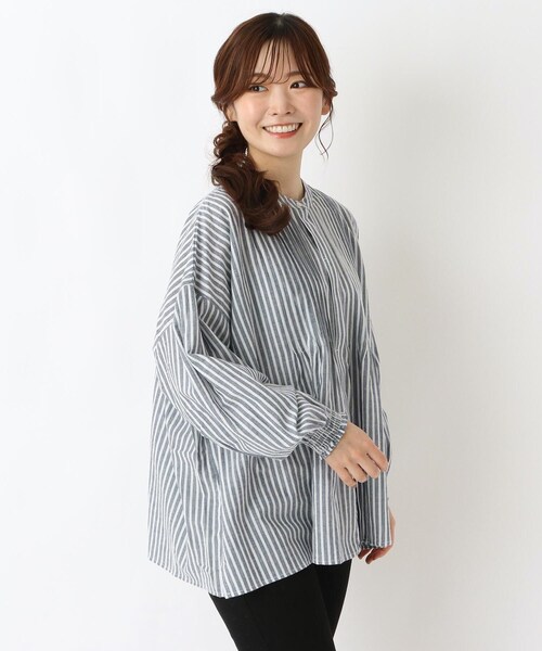 one'sterrace(ワンズテラス)の「コットン長袖ピンタックブラウス(シャツ/ブラウス・レディース・アイボリー系8/ネイビー系5/ブラック系8/その他・02)」の4枚目の写真