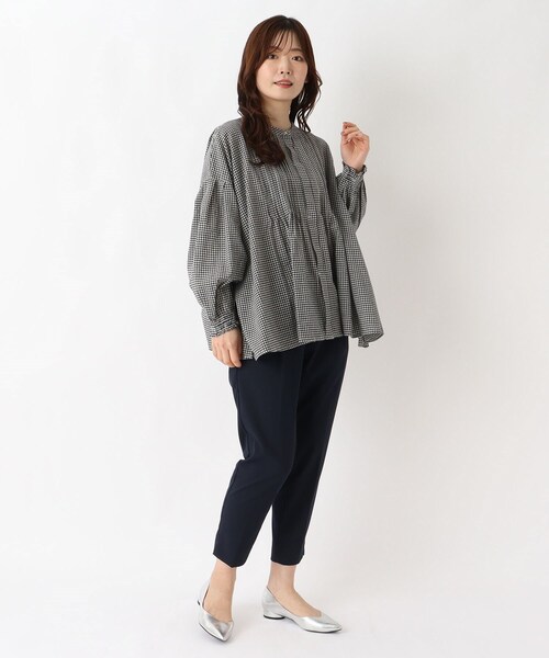 one'sterrace(ワンズテラス)の「コットン長袖ピンタックブラウス(シャツ/ブラウス・レディース・アイボリー系8/ネイビー系5/ブラック系8/その他・02)」の12枚目の写真