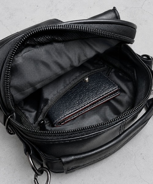 CALIFORNIA OUTFITTERS(カリフォルニア アウトフィッターズ)の「3C23_sz ラム革 ミニ レザー ショルダーバッグ(ショルダーバッグ・メンズ・ブラック・ONESIZE)」の8枚目の写真