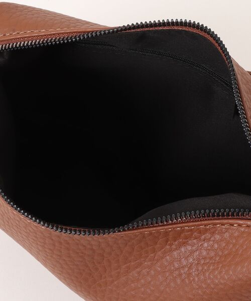 Ritzy(リッツィー)の「フェイクレザー ジップデザイン ショルダーバッグ(ショルダーバッグ・レディース・ブラウン/ダークブラウン/ブラック・FREE)」の18枚目の写真