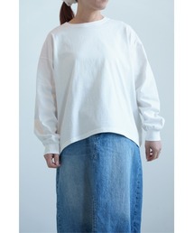 ワイドなうしろふんわりプルオーバー