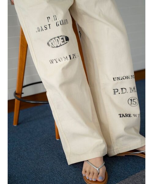 Ungrid(アングリッド)の「PAYDAY別注 ステンシルデザインラフパンツ(その他パンツ・レディース・アイボリー・FREE)」の4枚目の写真