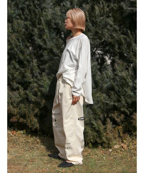 Ungrid(アングリッド)の「PAYDAY別注 ステンシルデザインラフパンツ(その他パンツ・レディース・アイボリー・FREE)」の9枚目の写真