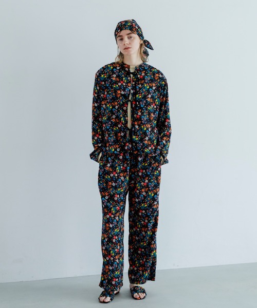 MEYAME(メヤメ)の「MEYAME/メヤメ コージーパンツ COZY PANTS(FLOWER)(その他パンツ・レディース・ブラック・FREE)」の3枚目の写真