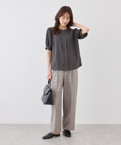 ROPE' PICNIC（ロペピクニック）の「袖プリーツハーフスリーブブラウス（シャツ/ブラウス・レディース・チャコールグレー/ホワイト/サックスブルー/ラベンダー・FREE）」の6枚目の写真
