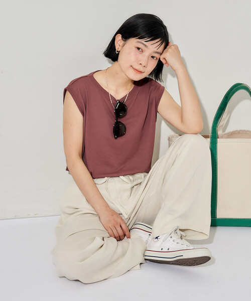 FREAK'S STORE(フリークスストア)の「<汗ジミ防止>天竺ノースリーブTシャツ/遮熱/UVカット(Tシャツ/カットソー・レディース・チャコール/サックスブルー/オフホワイト/ブラウン・フリ-)」の9枚目の写真