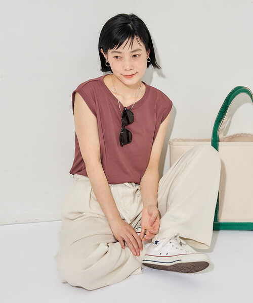 FREAK'S STORE(フリークスストア)の「<汗ジミ防止>天竺ノースリーブTシャツ/遮熱/UVカット(Tシャツ/カットソー・レディース・チャコール/サックスブルー/オフホワイト/ブラウン・フリ-)」の10枚目の写真