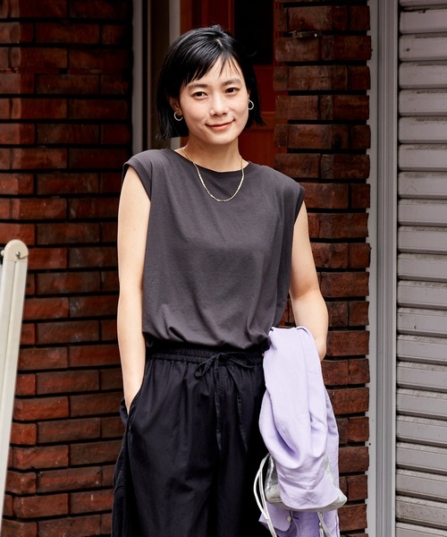 FREAK'S STORE(フリークスストア)の「<汗ジミ防止>天竺ノースリーブTシャツ/遮熱/UVカット(Tシャツ/カットソー・レディース・チャコール/サックスブルー/オフホワイト/ブラウン・フリ-)」の3枚目の写真