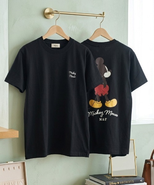 Disney(ディズニー)の「【DISNEY/ディズニー】ミッキー・ミニー・ドナルド・デイジー バックスタイルプリント半袖Tシャツ MICKEY AND FRIENDS(Tシャツ/カットソー・レディース・ライム/ピンク/サックスブルー/ブラック・LARGE/MEDIUM)」の2枚目の写真